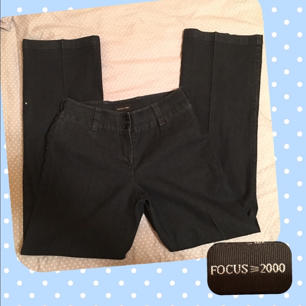 Women's jeans, size 6